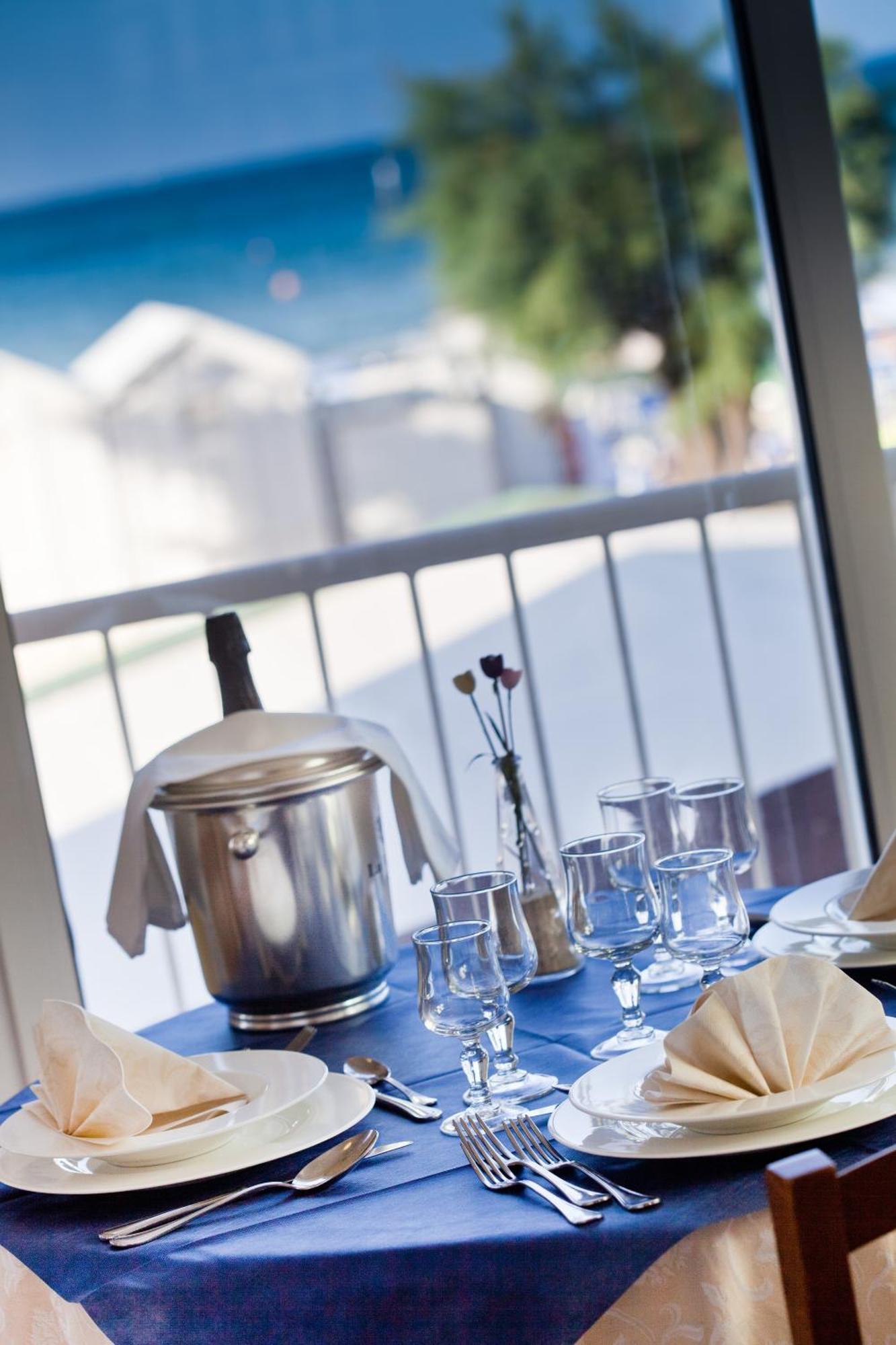 Hotel Florence Marotta Ngoại thất bức ảnh