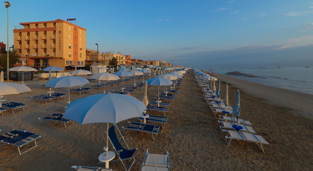 Hotel Florence Marotta Ngoại thất bức ảnh