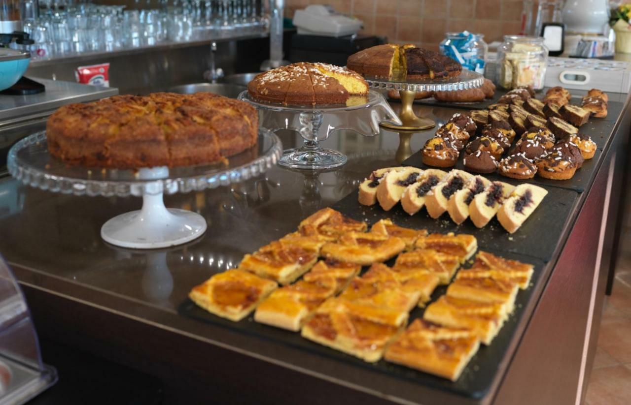 Hotel Florence Marotta Ngoại thất bức ảnh
