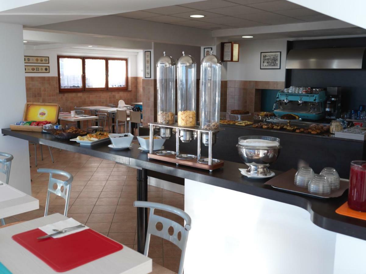 Hotel Florence Marotta Ngoại thất bức ảnh